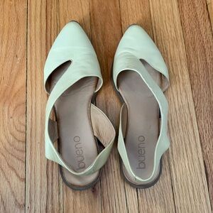 Bueno Bianca Leather Slip-On Flats